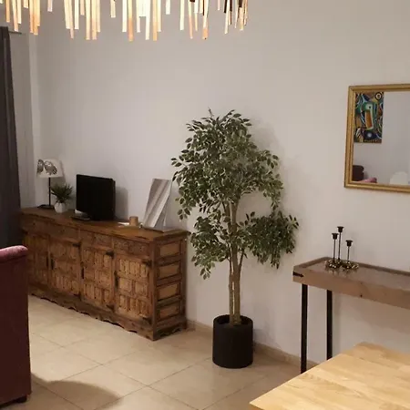 Cozy Lucia Apartament *